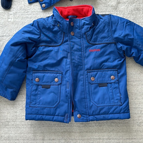 Oshkosh winter suit 2T and Kamik boots (size 8) bundle - Picture 5 of 8